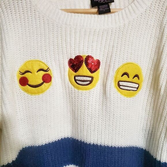 Hooked Up White Emoji Sweater Size Large - Picture 4 of 7